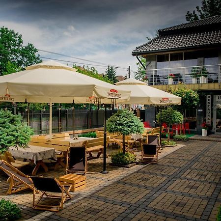 Restauracja Sonata Bed & Breakfast Zwierzyniec Dış mekan fotoğraf