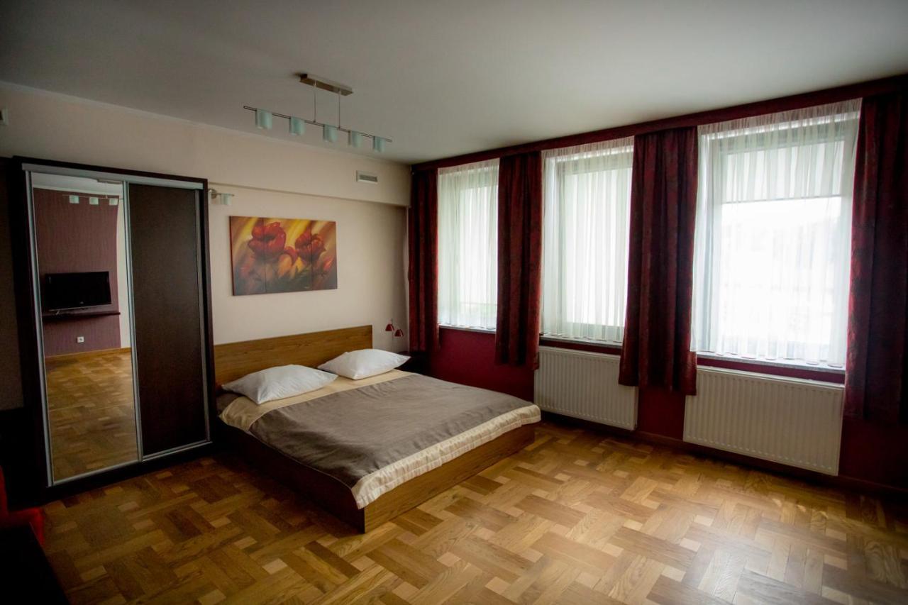 Restauracja Sonata Bed & Breakfast Zwierzyniec Dış mekan fotoğraf