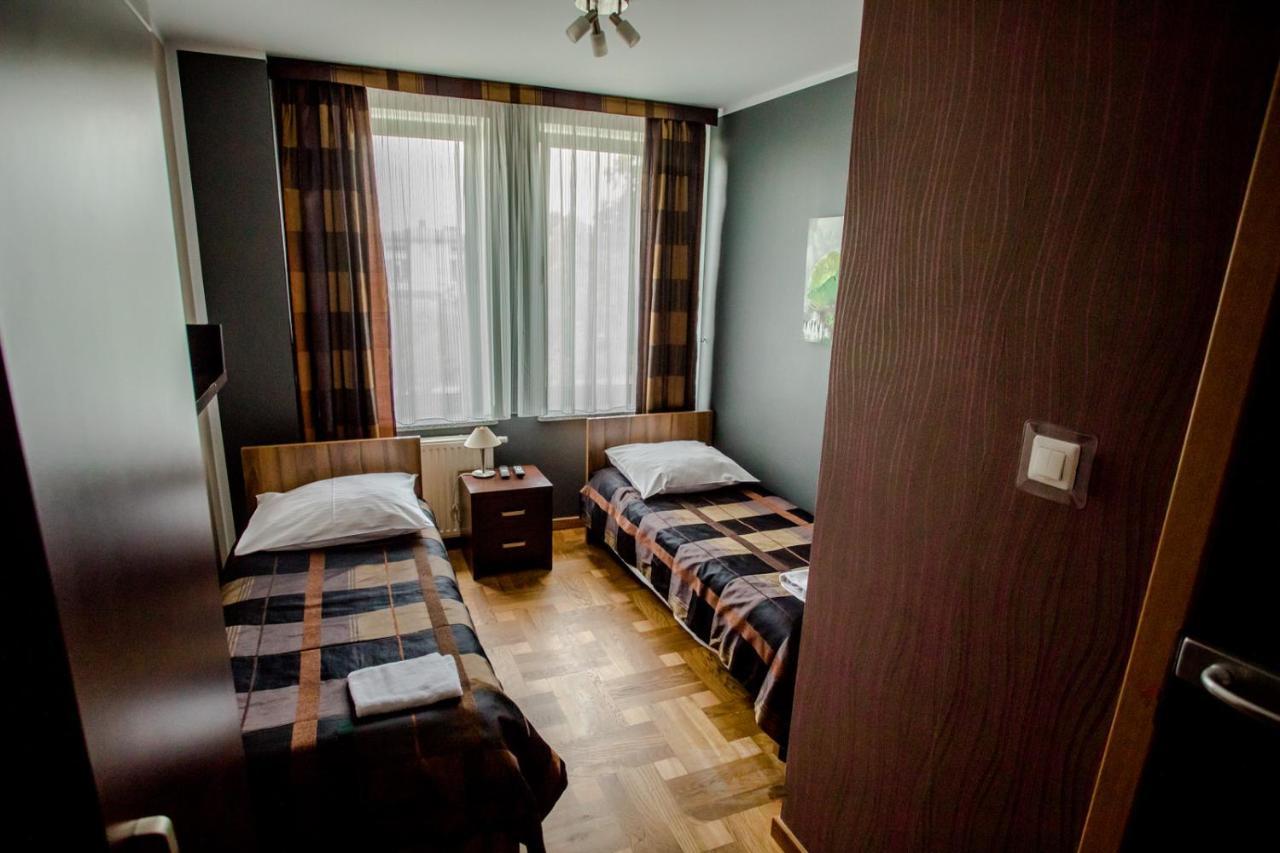 Restauracja Sonata Bed & Breakfast Zwierzyniec Dış mekan fotoğraf